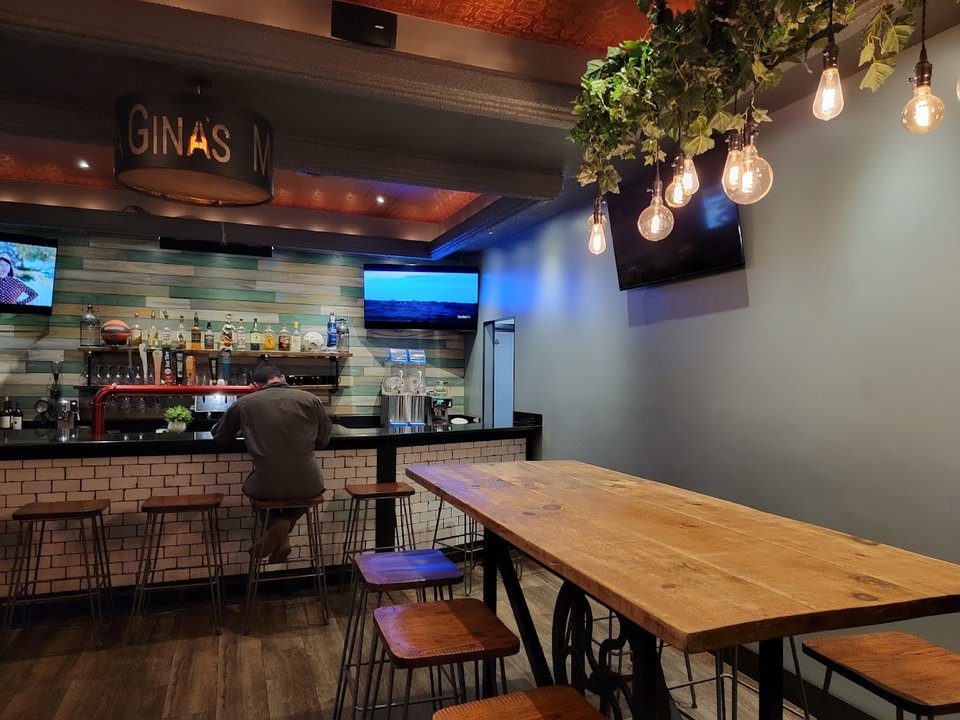 Cozy eatery with a laid-back atmosphere.